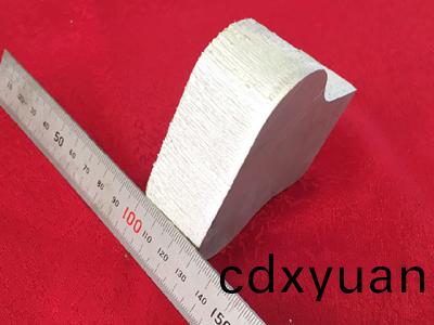 厚鋁板高速光纖(xian)激光切割樣品